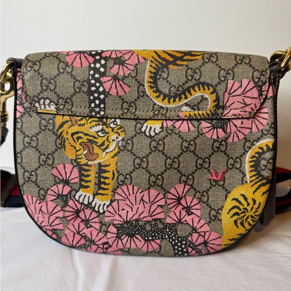 Gucci Padlock GG Sylvie Web Accent & Bengal Print 2-Ways Saddle Bag GG Supremex - Picture 2 of 13